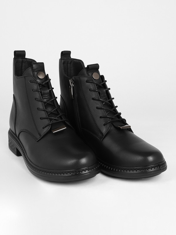 

Ботинки женские Ferlenz 146 черные 40 RU, Черный, 146