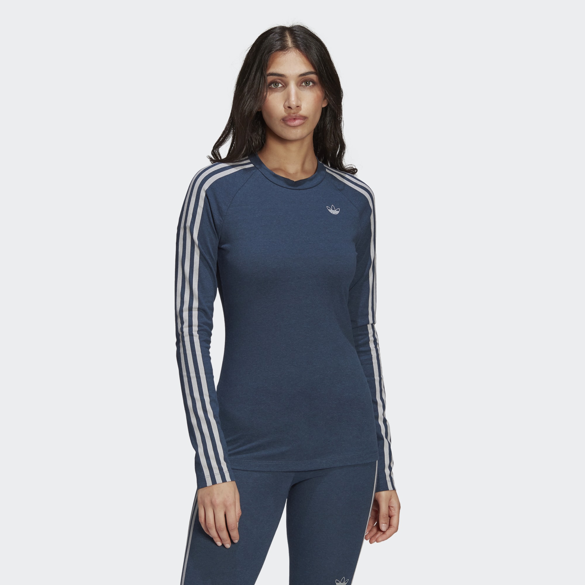 

Лонгслив женский Adidas GN4381 синий 40, GN4381