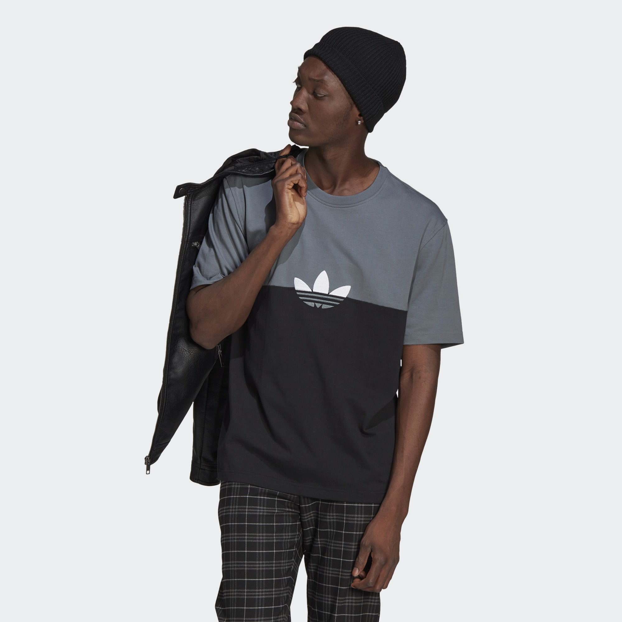 

Футболка мужская Adidas GN3504 серая L, GN3504