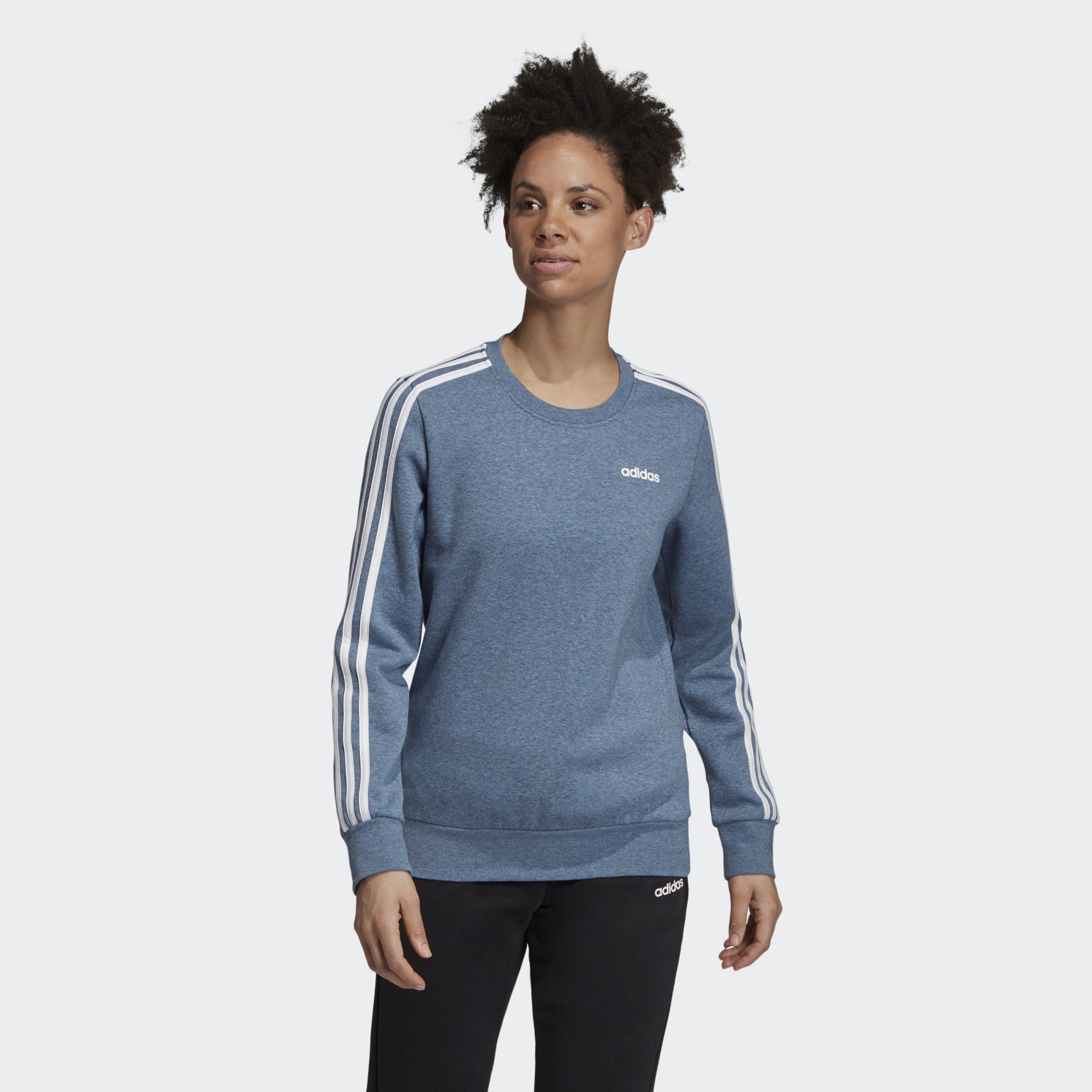 

Свитшот женский Adidas EI0690 голубой XS, EI0690