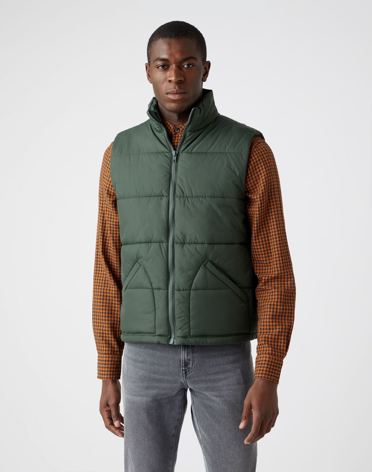 

Утепленный жилет мужской Wrangler W4D8WRG08 зеленый L, W4D8WRG08