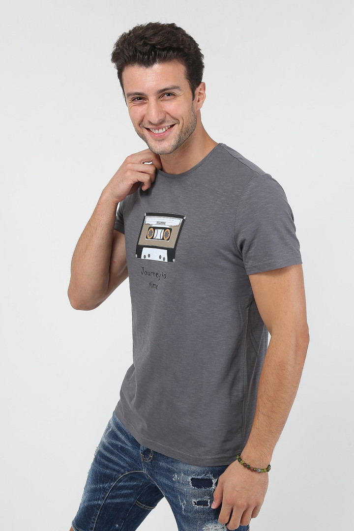 

Футболка мужская Terapi Giyim 25658 серая S (товары доставляются из-за рубежа), 25658