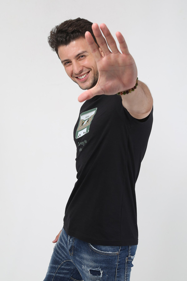 

Футболка мужская Terapi Giyim 25657 черная S (товары доставляются из-за рубежа), 25657