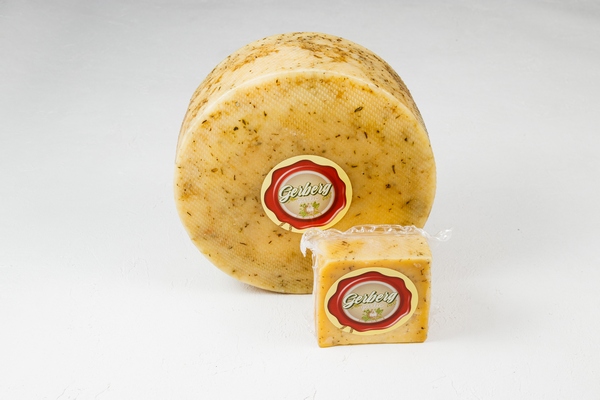 

Сыр полутвердый Gerberg Garlic с чесноком 50% БЗМЖ