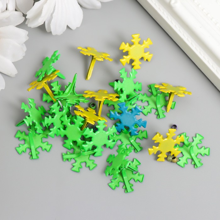 

Брадсы для скрапбукинга Арт Узор Снежинки набор 25 шт 1,8 см, 2шт., Зеленый;желтый;синий