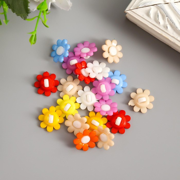 Пуговицы для творчества Арт Узор пластик Цветочек набор 20 шт микс 1,5х1,5 см, 2шт.