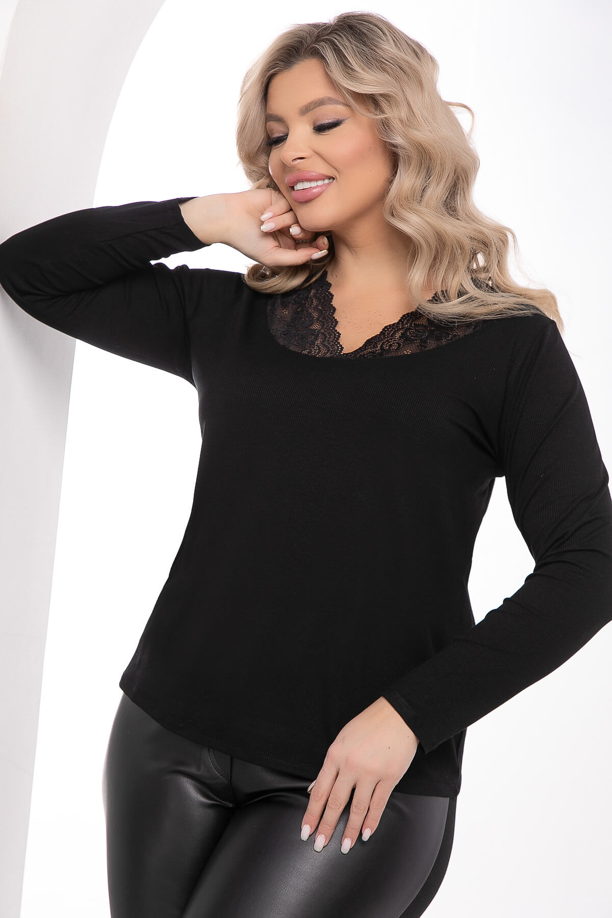 

Блуза женская LT Collection Лира черная 56 RU, Черный, Лира