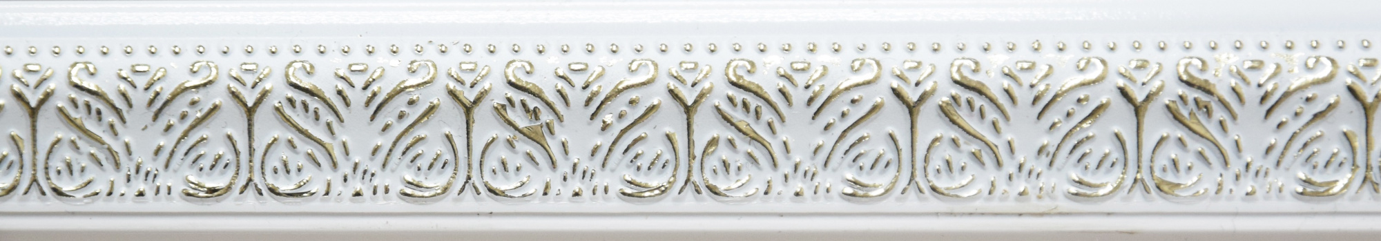 

Багет VITART 1МБ2,5/1 2400x15x20 мм белый