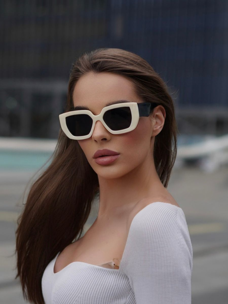 Солнцезащитные очки женские 10 out of 10 model06 черные