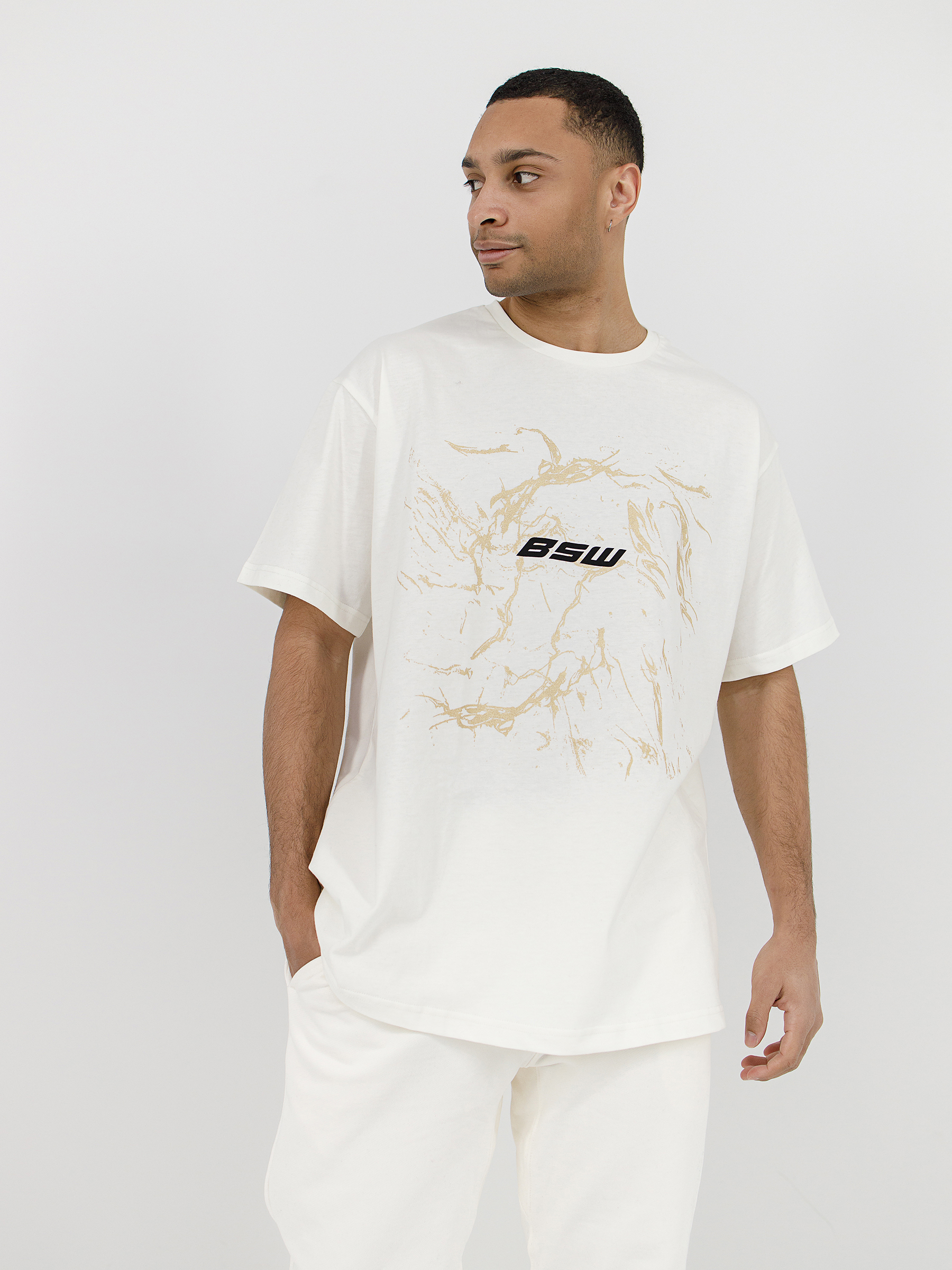 

Футболка мужская Black Star Wear MOA1121-005 бежевая S, MOA1121-005