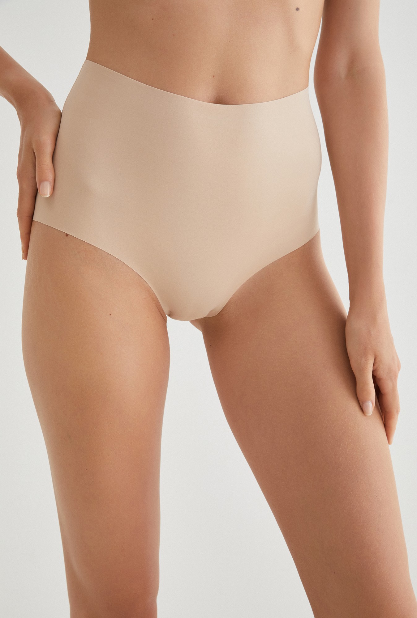 

Трусы женские Infinity Lingerie 31204121849 бежевые L, Бежевый, 31204121849