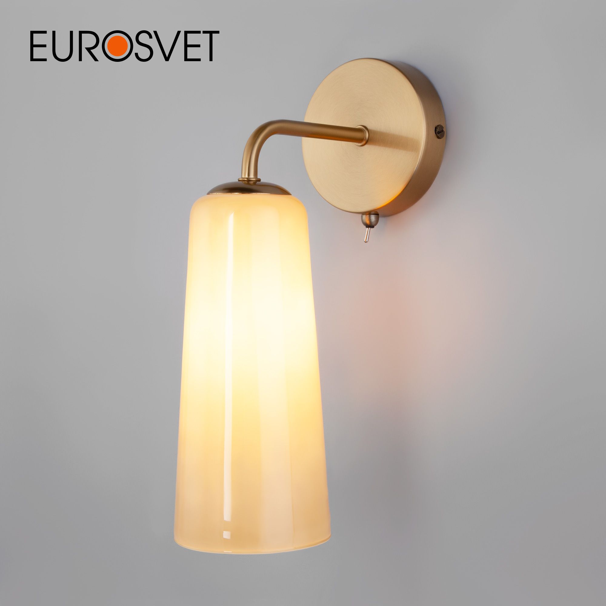 Настенный светильник Eurosvet 70137/1 латунь