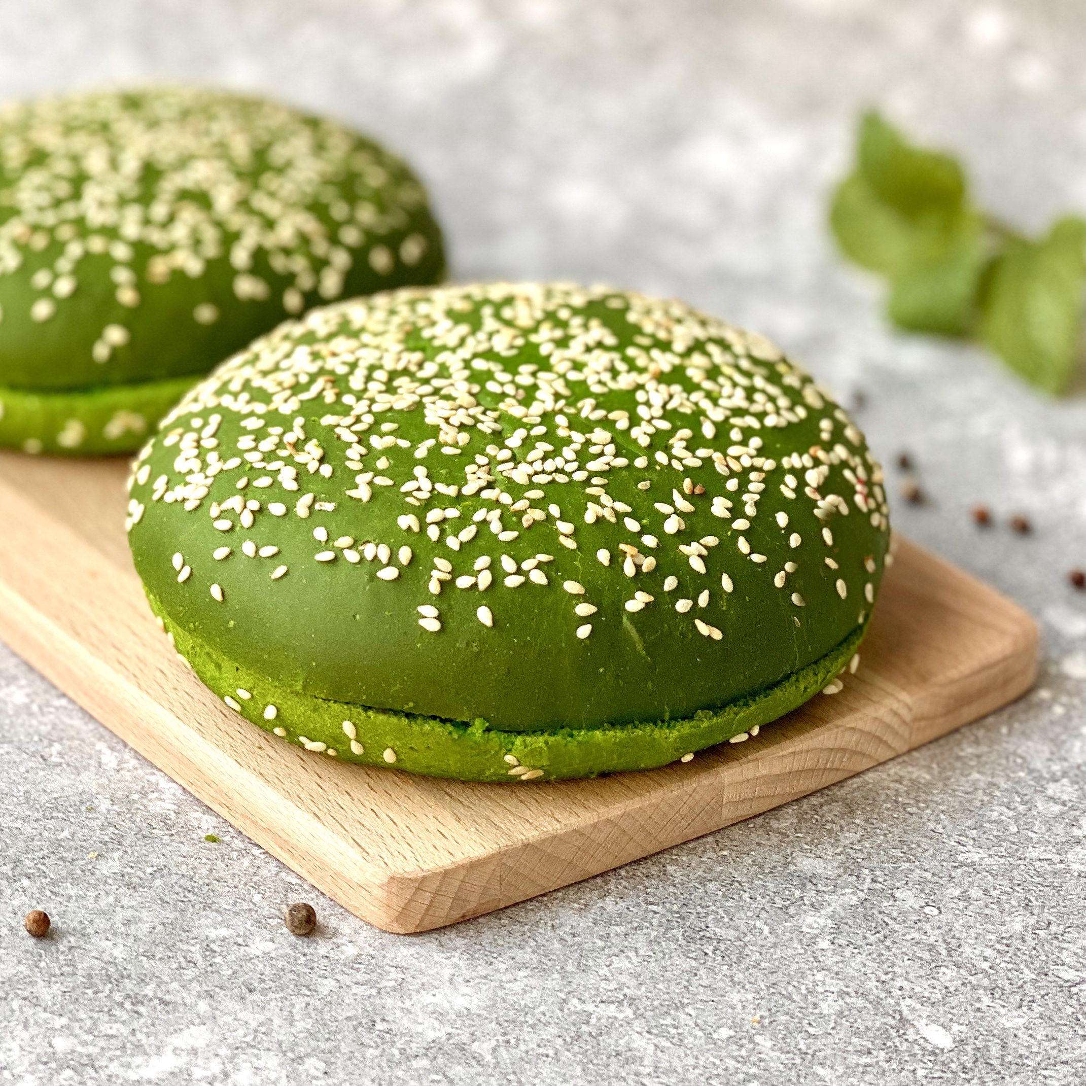 

Булочка для гамбургера с кунжутом зеленая (3 порции)