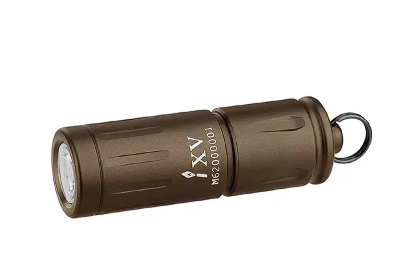 

Яркий наключный фонарь Olight IVX EOS Desert Tan