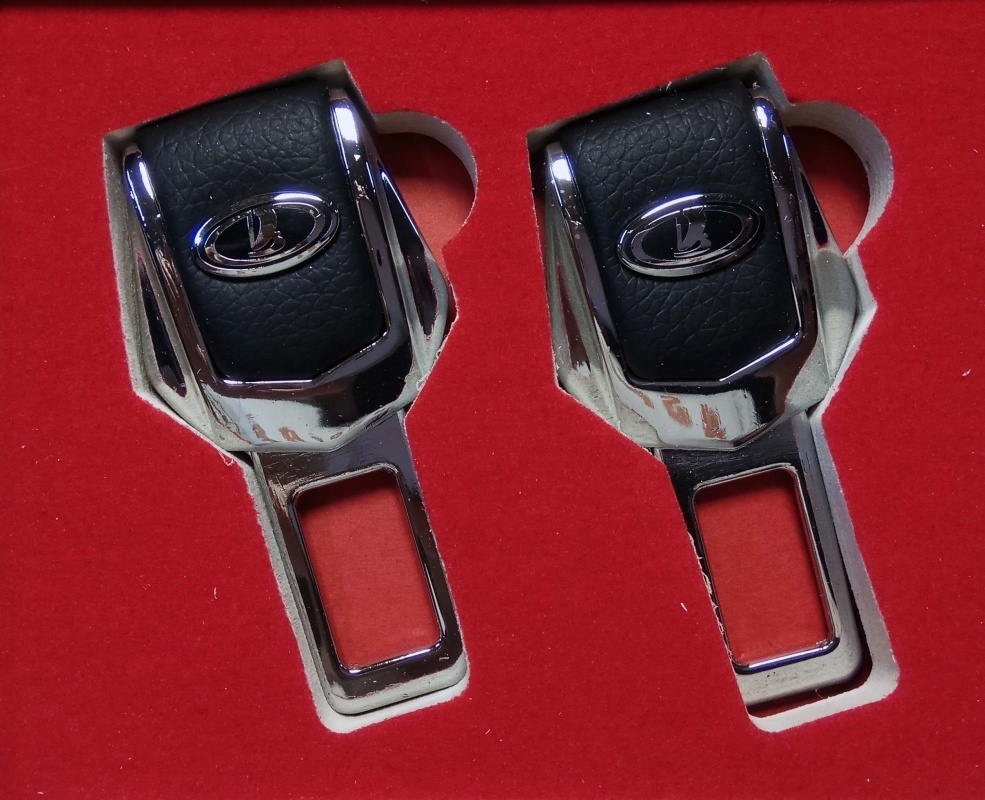 

Заглушка ремня безопасности Lion с логотипом LADA металл + кожа, Серый;черный