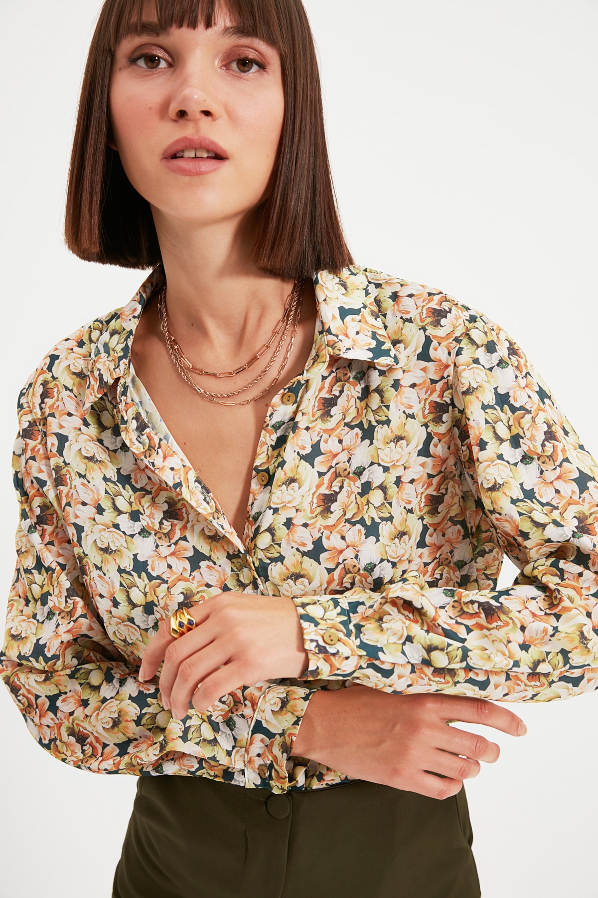 

Блуза женская Trendyol TWOAW22GO0115 серая 40, TWOAW22GO0115