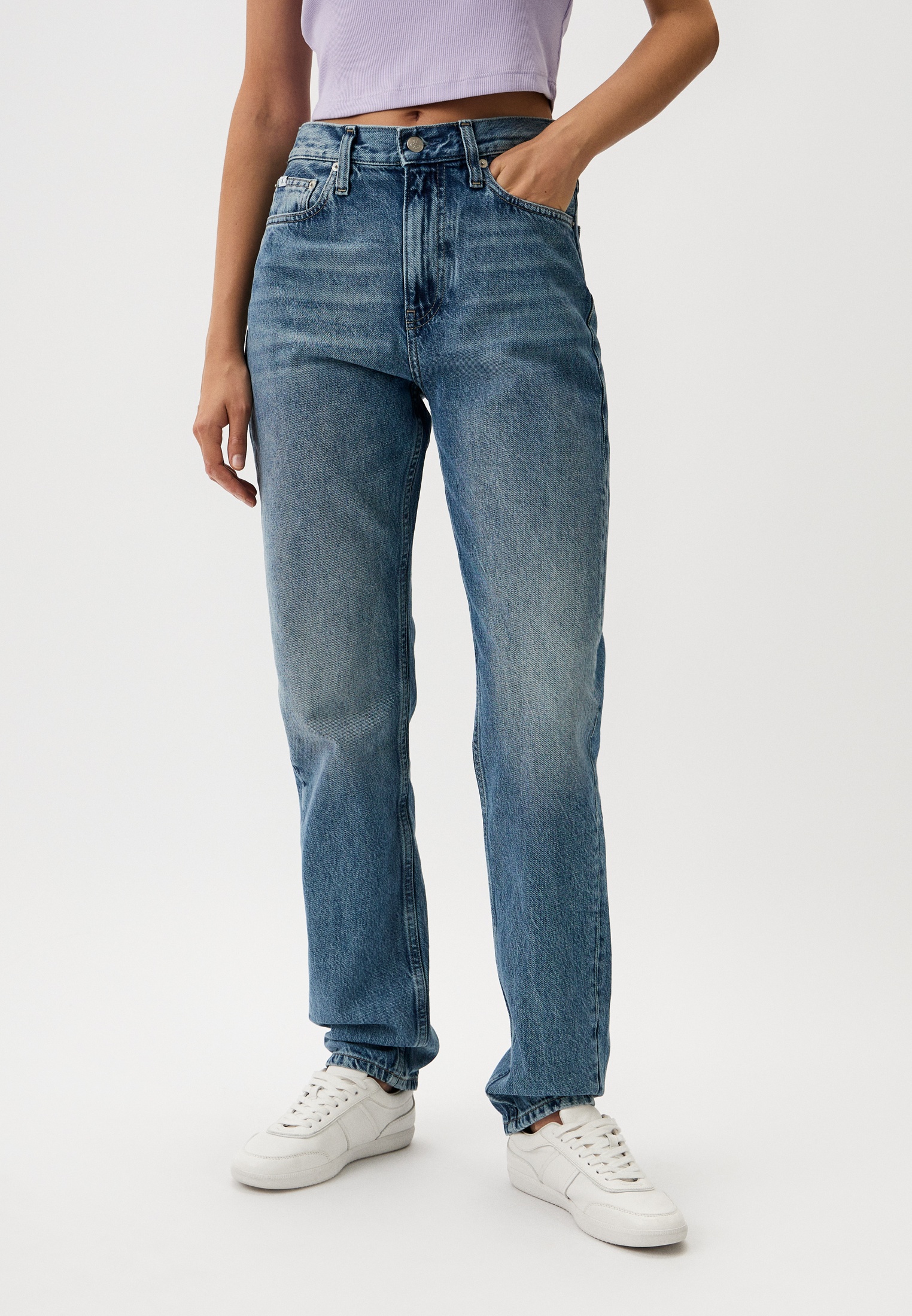 Джинсы Calvin Klein Jeans для женщин деним-1AA размер 2734 J20J223658 11173₽