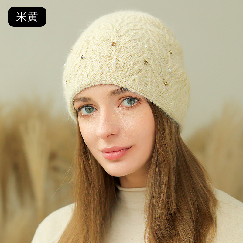 Шапка женская WASABI TREND WH-00112 белая, one size