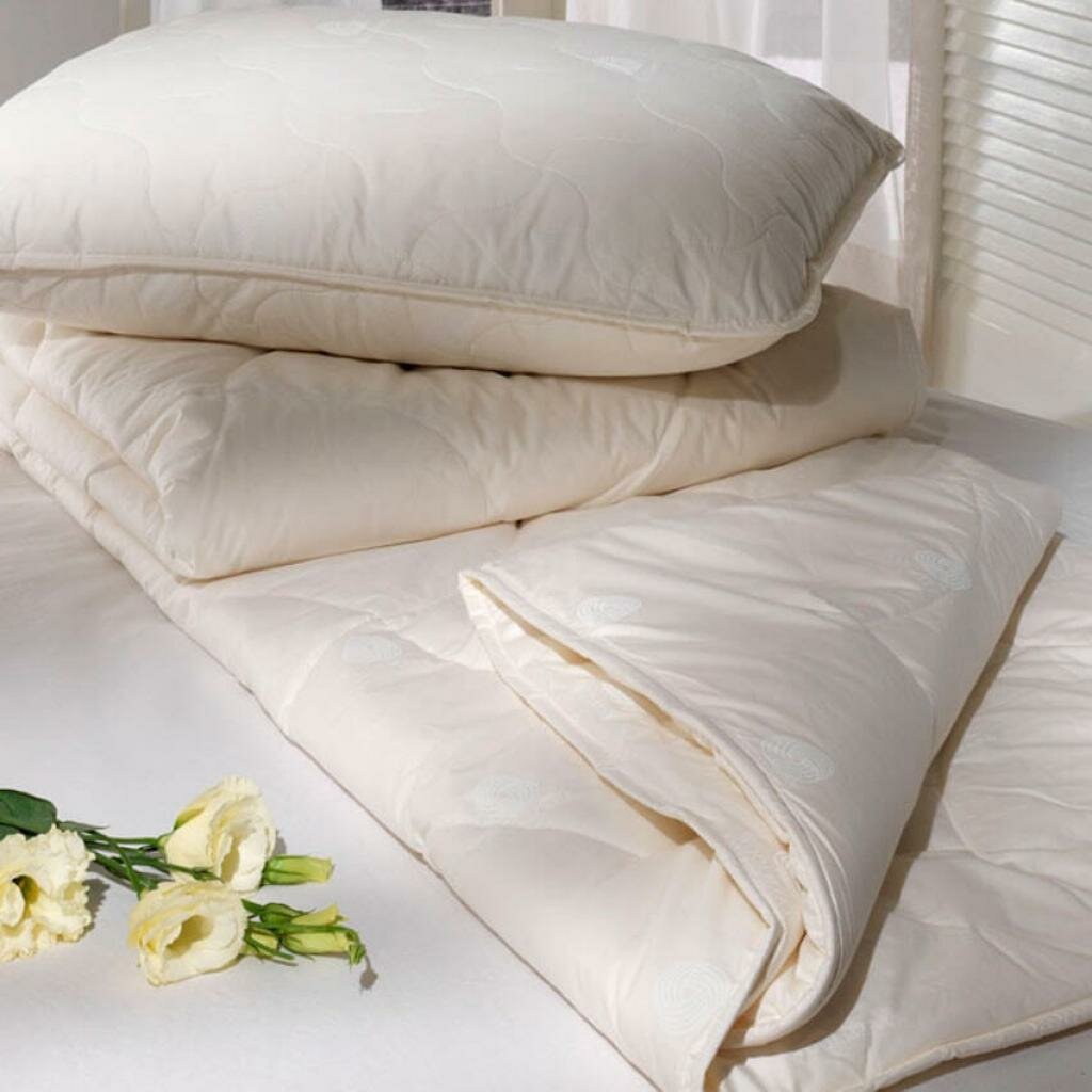 

Одеяло стеганое овечья шерсть WOOL 195х215 см