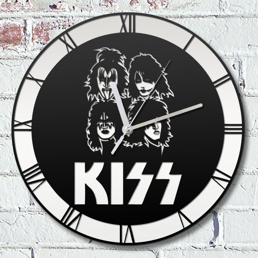 Kiss (часы виниловые). Часы настенные виниловая пластинка. Часы кисс. Виниловые часы. Часы с рок группами.