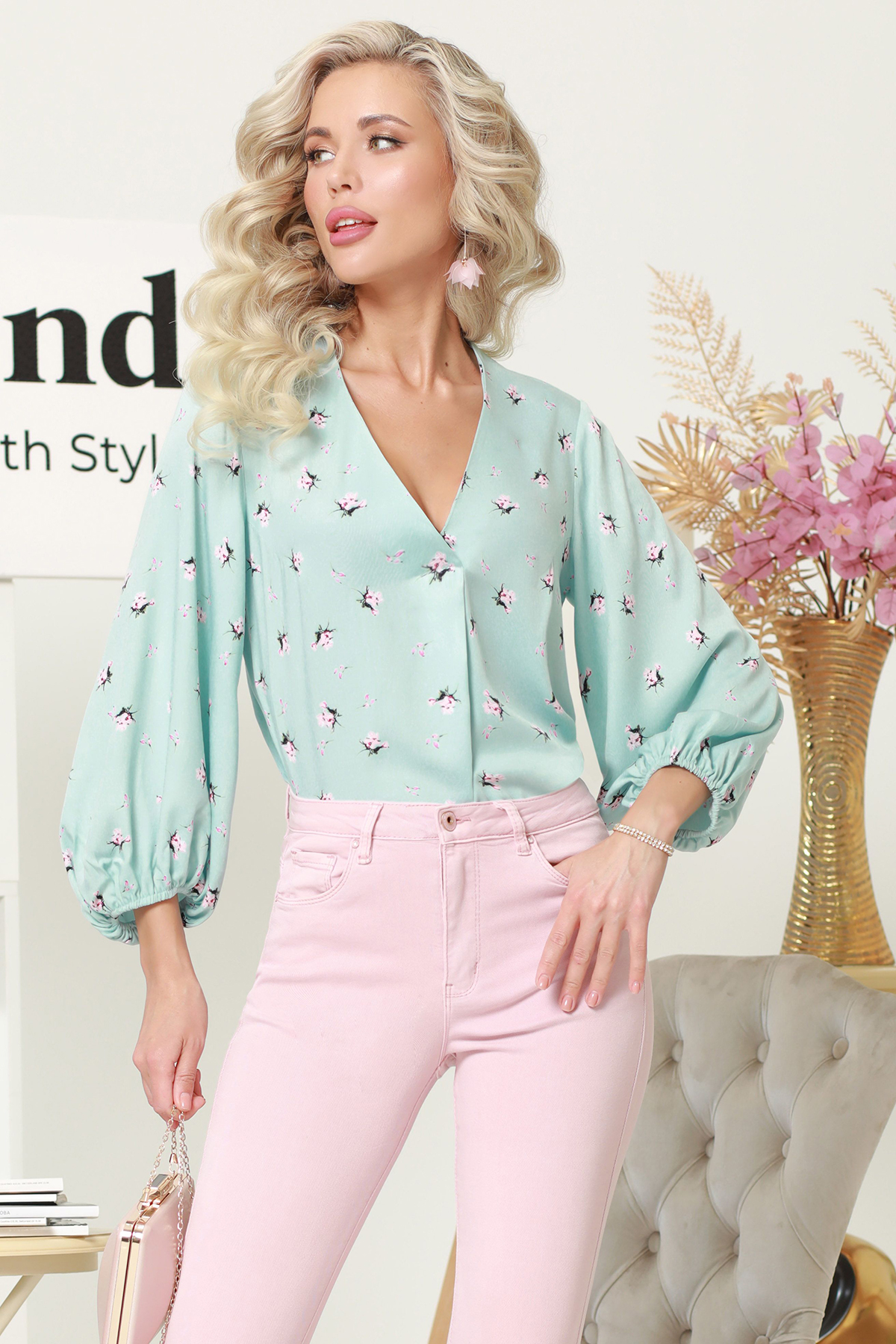 

Блуза женская DSTrend Даяна бирюзовая 52 RU, Бирюзовый, Даяна