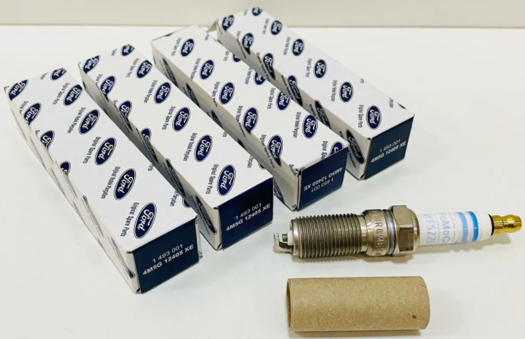 

Комплект свечей зажигания Ford Europe 1493001 4 штуки, 1493001