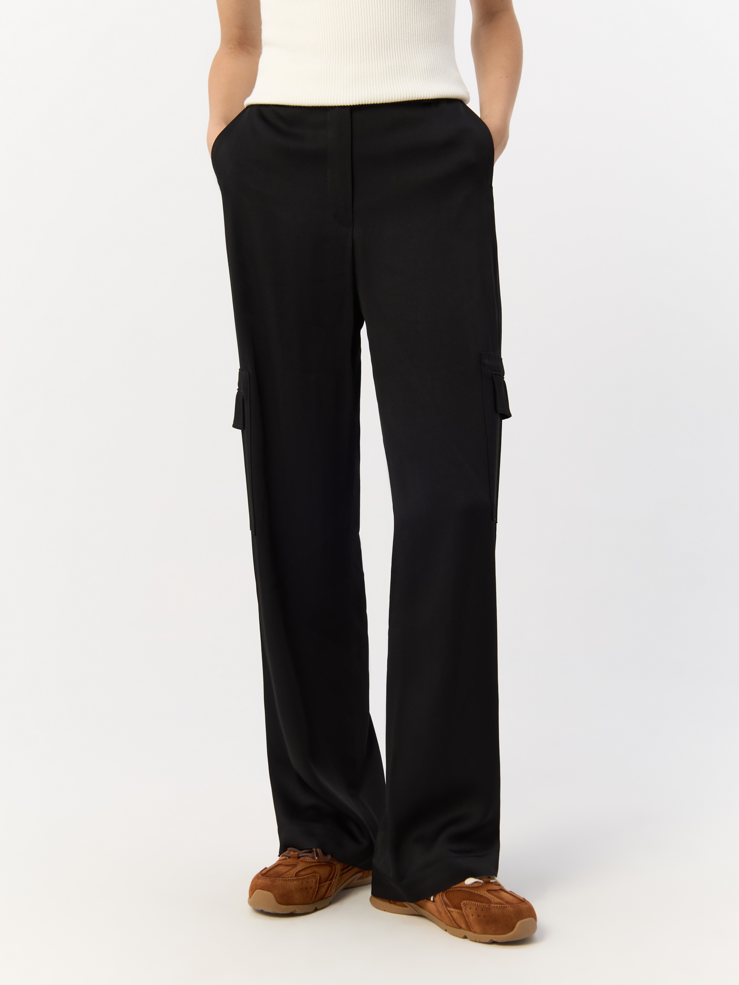 

Брюки женские Gerry Weber 220049-31299-11000-34 черные 34, Черный, 220049-31299