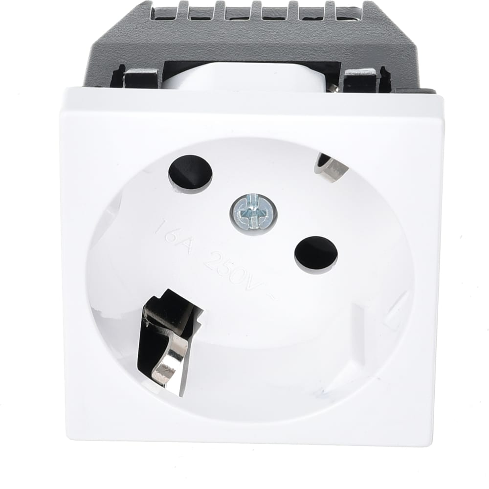 Mutlusan electric розетка для кабель-канала 45x45 с/з со шторками цвет белый 001 052 30000