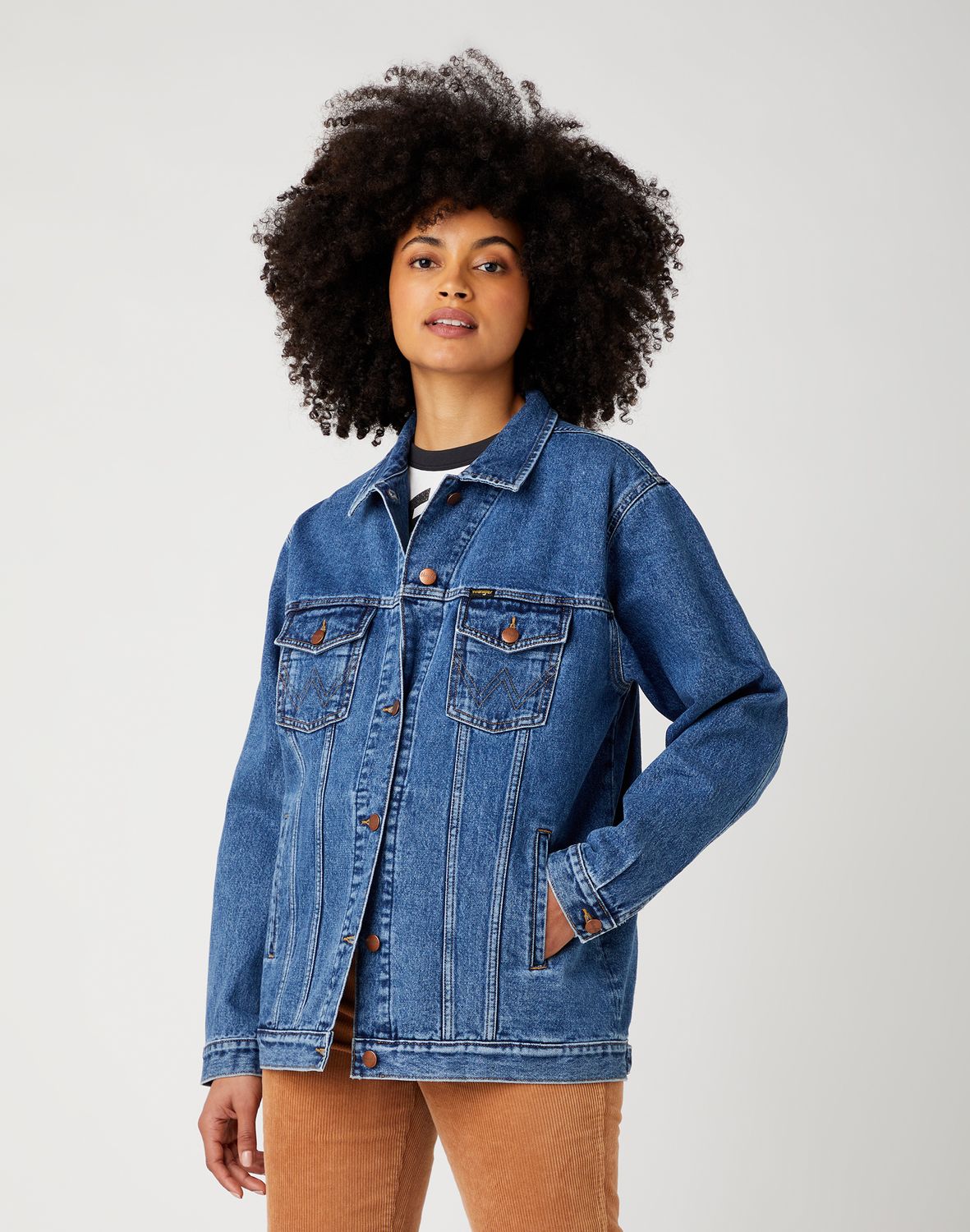 

Джинсовая куртка женская Wrangler W4364933V синяя L, W4364933V