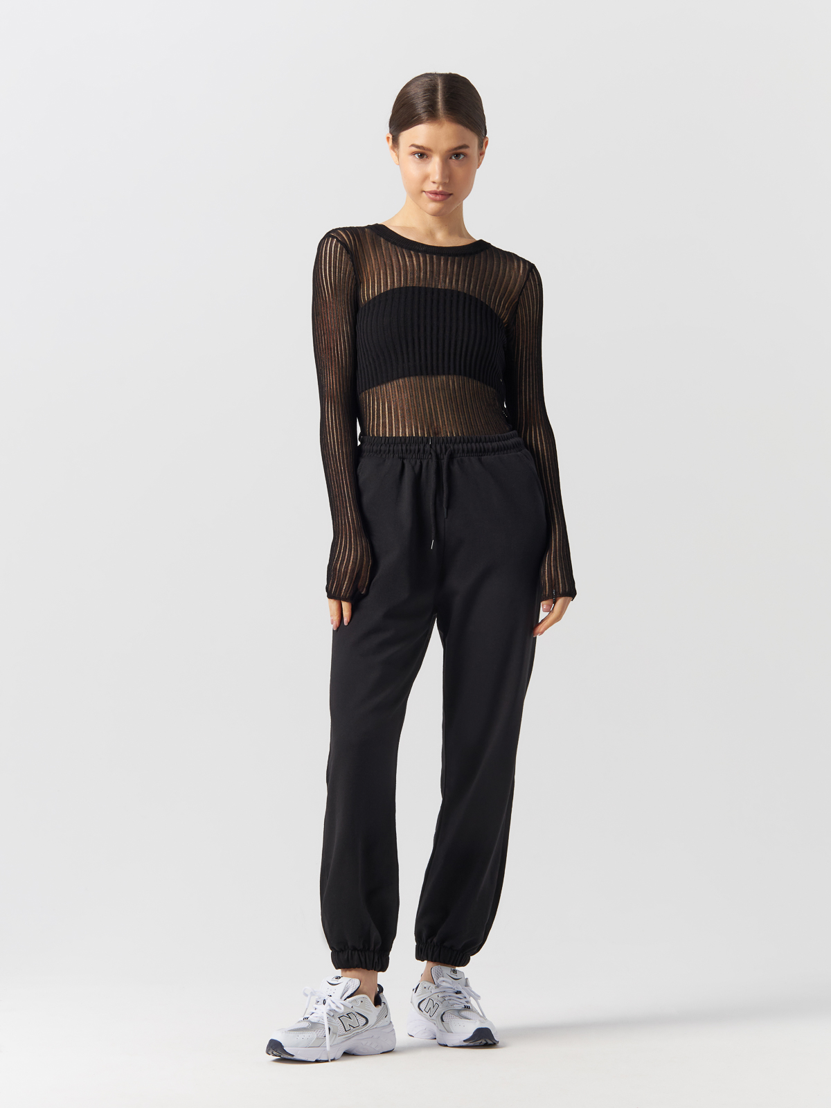 

Спортивные брюки женские Chezalou 416VGN1850 черные M, Черный, 416VGN1850