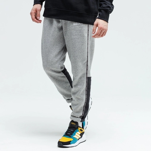 Спортивные брюки мужские Adidas Jogginghose C90S Colorblock Pant серые L