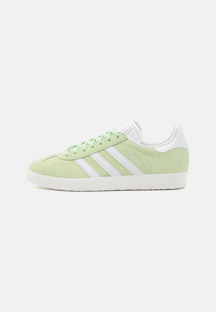 

Кеды женские Adidas Originals AD111A2GH зеленые 41 1/3 EU, Зеленый, AD111A2GH