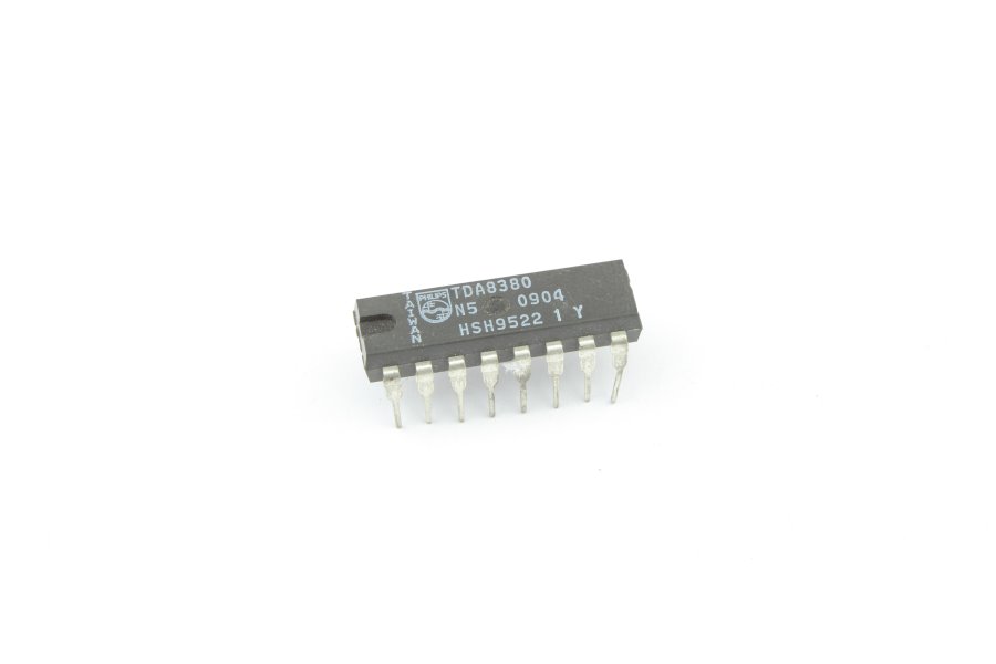 

Микросхема TDA8380