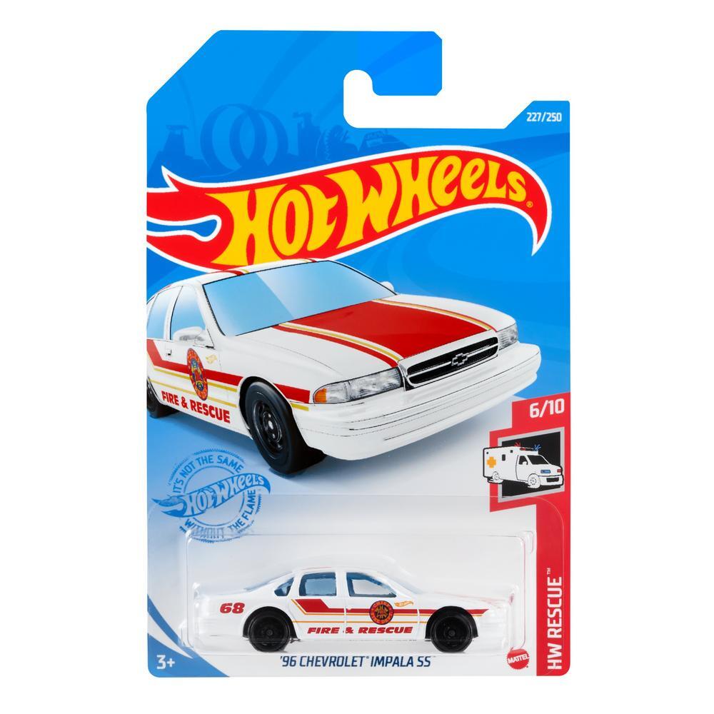

Машинка Hot Wheels коллекционная 96 CHEVROLET IMPALA SS белый GTB12, GTB12