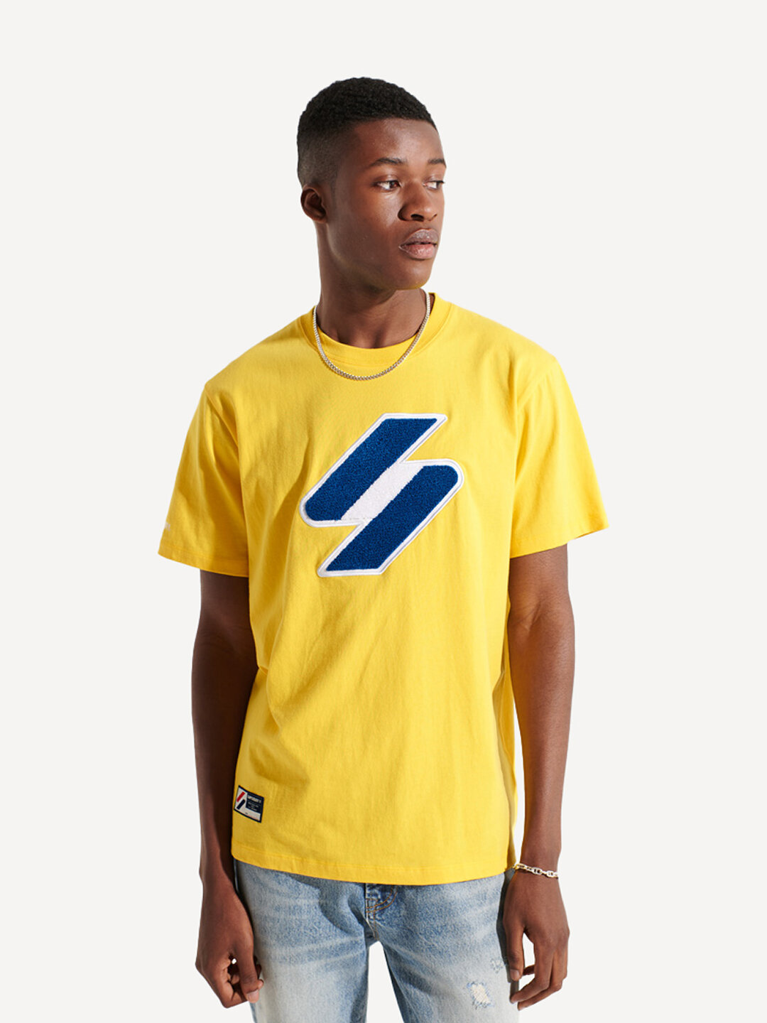 

Футболка мужская Superdry SUPERDRY CODE LOGO CHE TEE желтая 2XL, SUPERDRY CODE LOGO CHE TEE