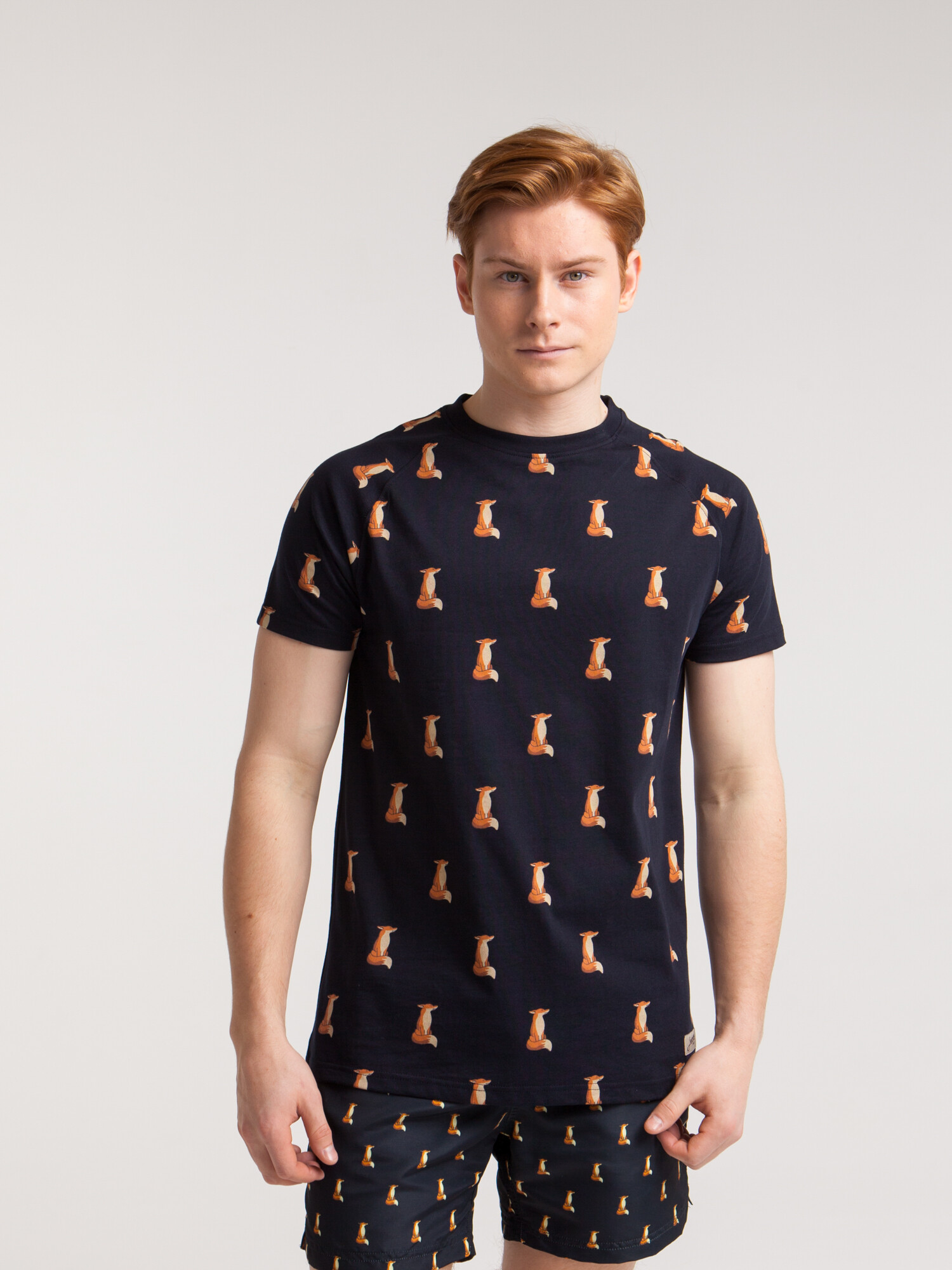 

Футболка унисекс Запорожец 24S.Y.Z.02.00.1029 черная L, Черный, 24S.Y.Z.02.00.1008