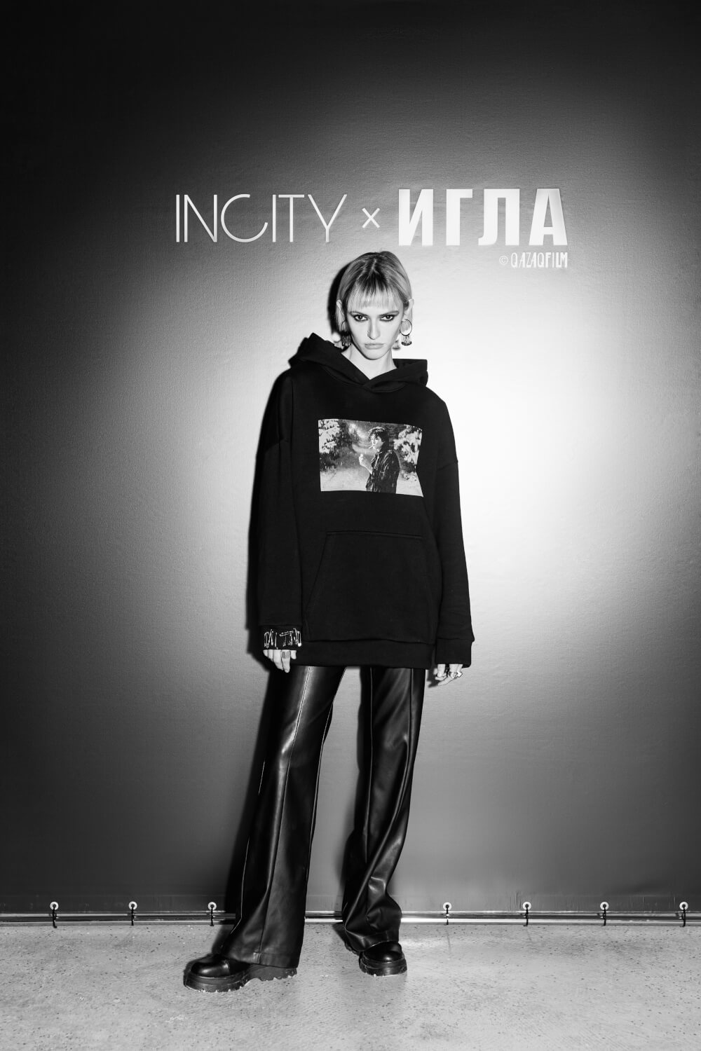 

Худи женское Incity 1.1.2.22.01.07.00436 черное L, 1.1.2.22.01.07.00436