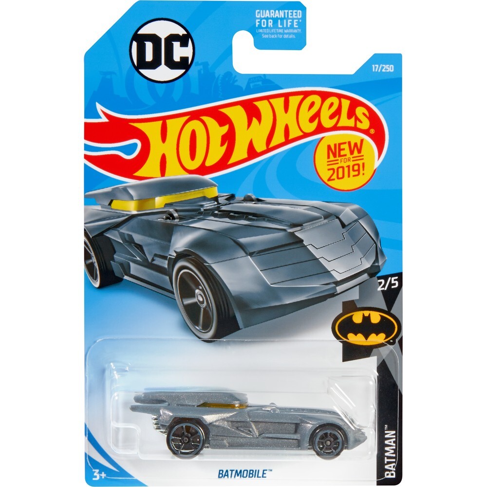 

Машинка Hot Wheels коллекционная Бэтмен BATMOBILE серый/черный FYF60, FYF60
