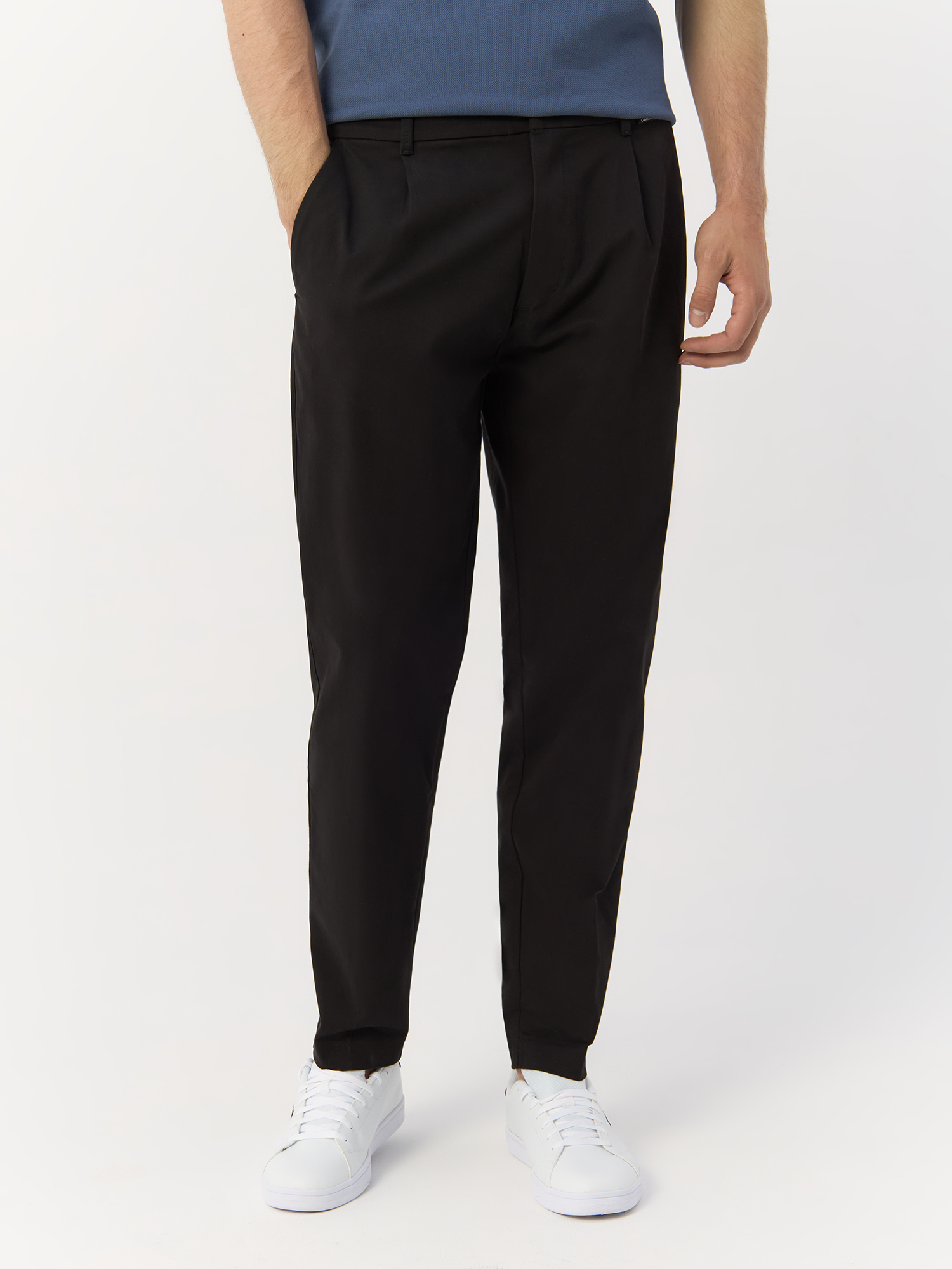 

Брюки мужские Calvin Klein K10K113662 черные 33/32, Черный, K10K113662