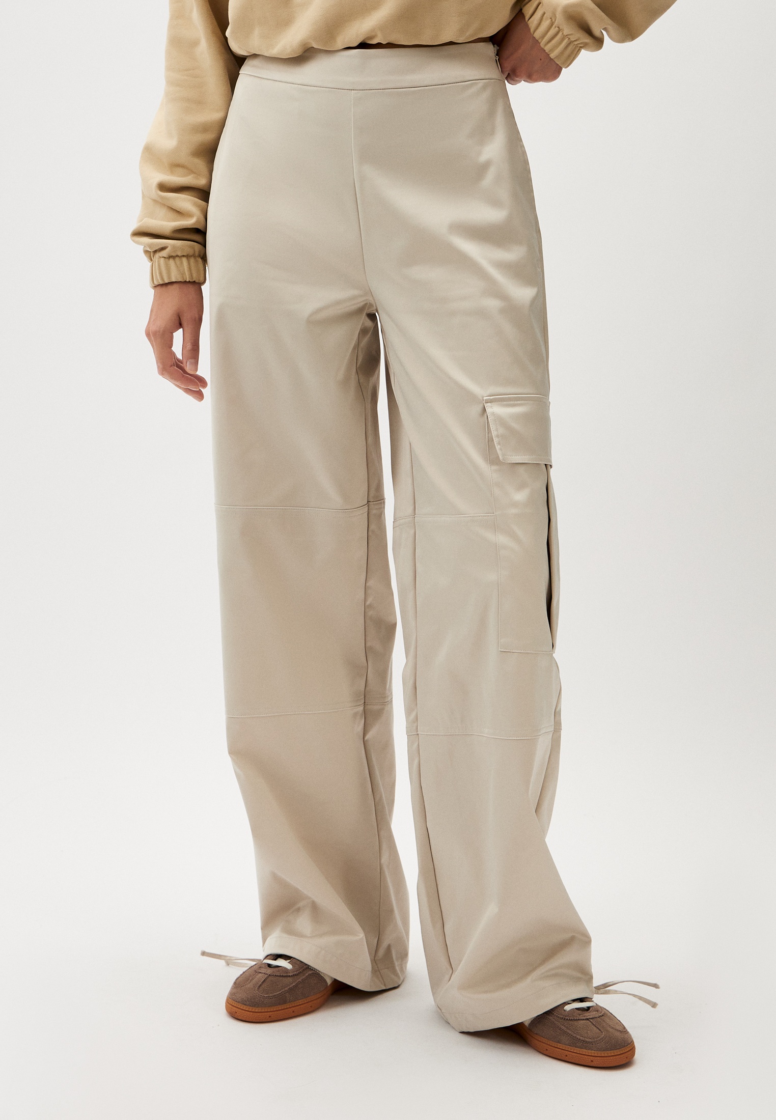 Брюки Calvin Klein Jeans для женщин бежевые-ACF размер L J20J223921 15552₽