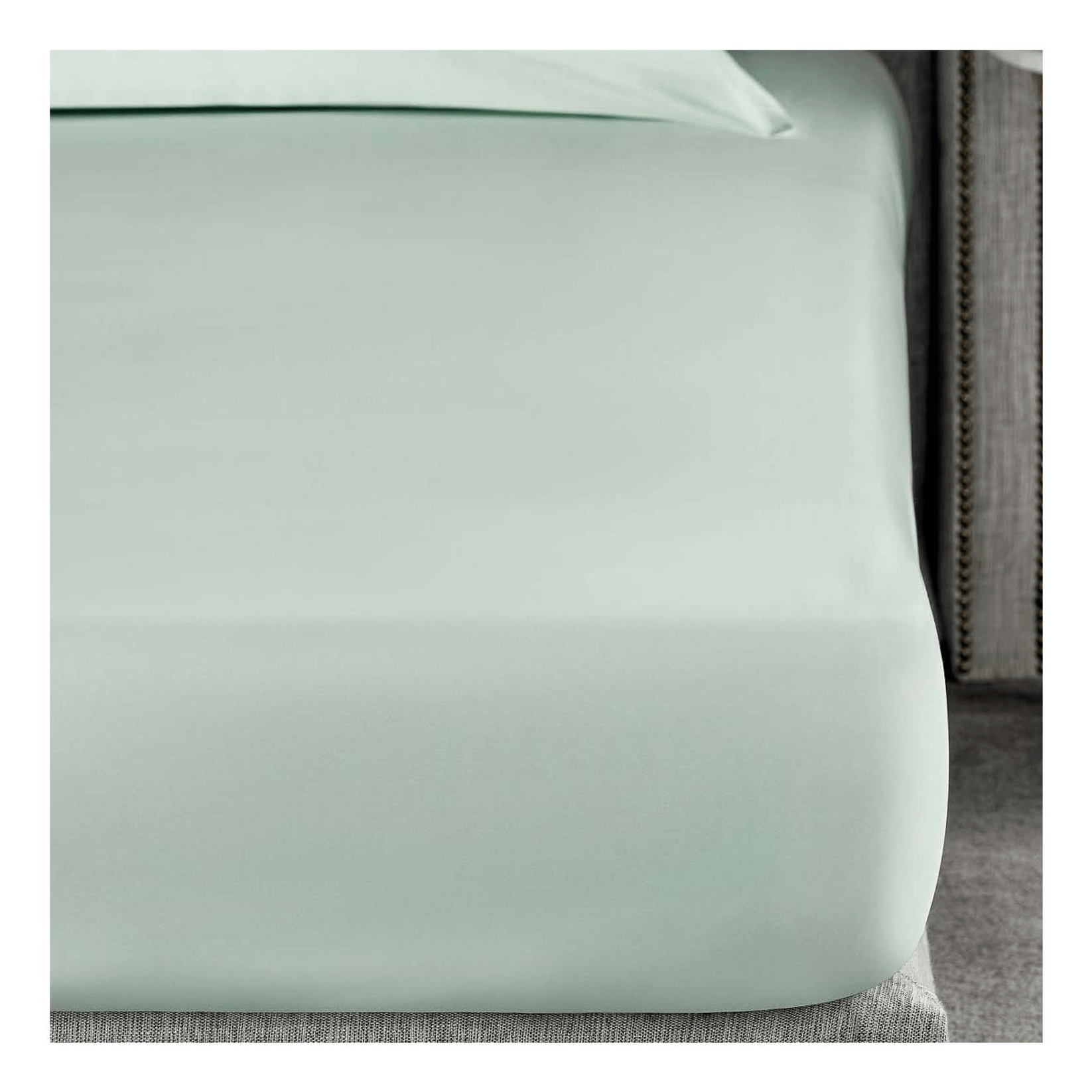 Простыня Togas Арамея на резинке 180х200 см сатин мятная 4699₽