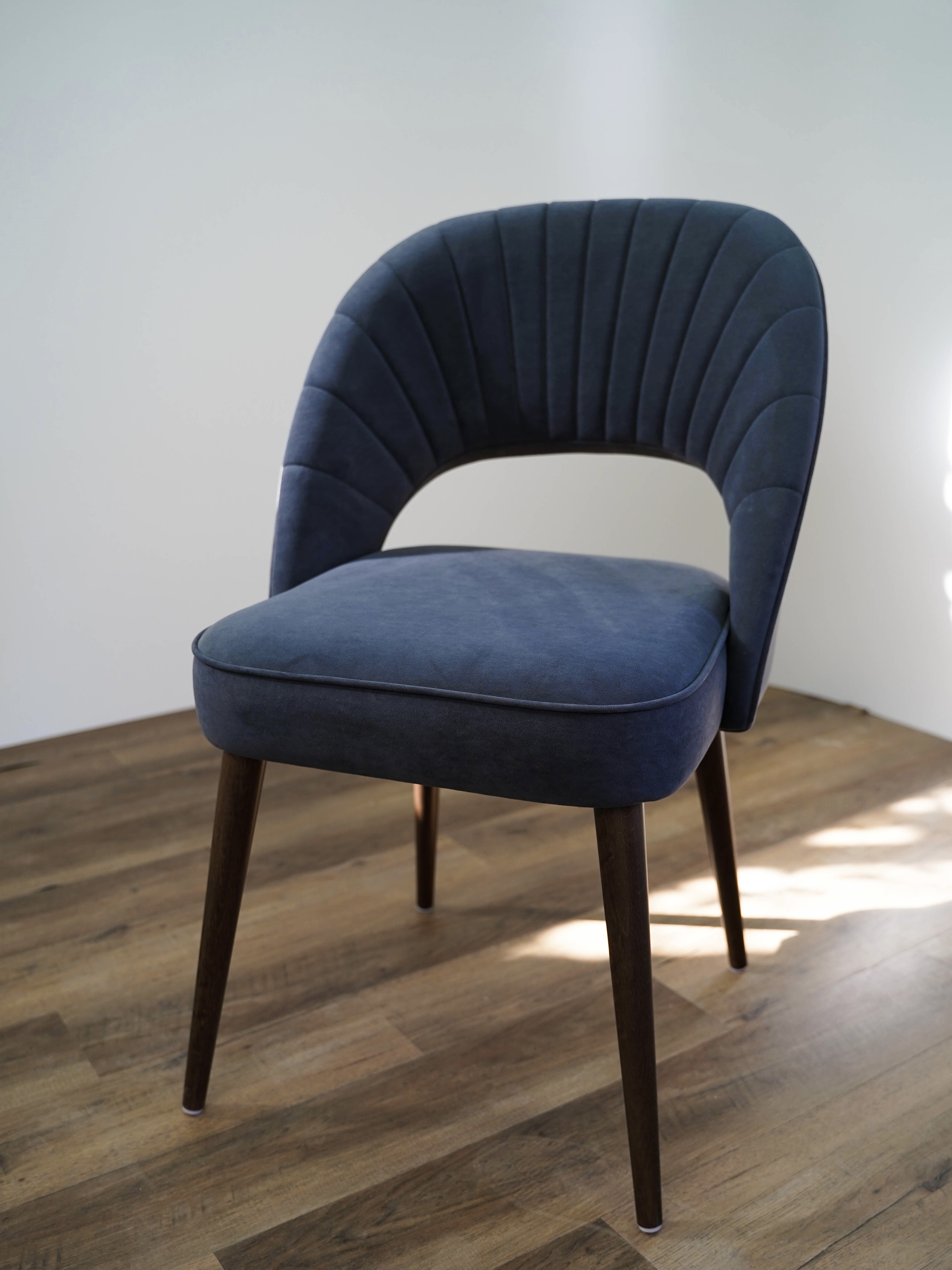 

Стул для кухни Ракушка Качественная мебель СТ105BLUE1 коричневые ножки., Стулья для кухни