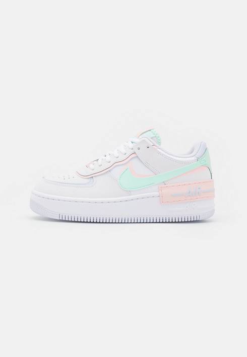 

Кеды женские Nike W Af1 Double Vision белые 44.5 EU (доставка из-за рубежа), Белый, W Af1 Double Vision