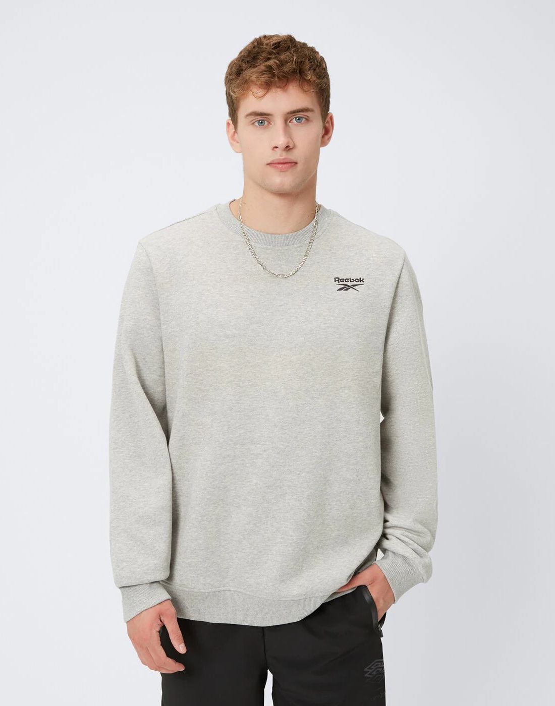 

Худи Reebok для мужчин, серое-035, размер 2XL, 100202866, Серый, Identity Small Logo Fleece Crew