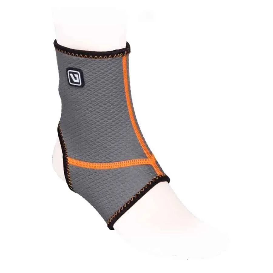 Суппорт голеностопа LiveUp LS5634