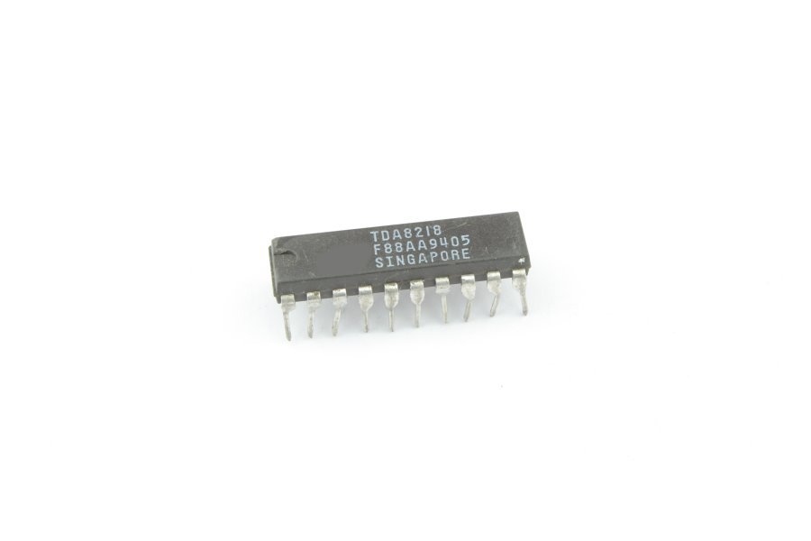 

Микросхема TDA8218