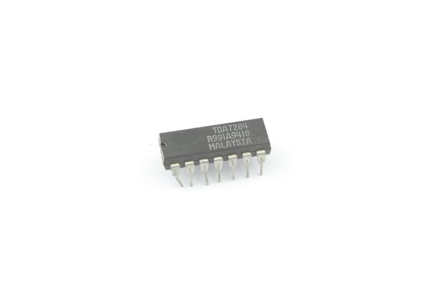 

Микросхема TDA7284