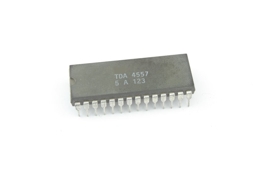 

Микросхема TDA4557