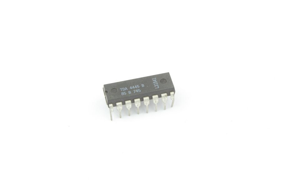

Микросхема TDA4445B