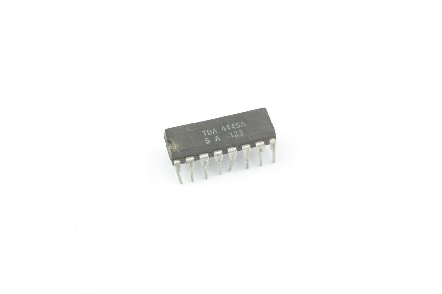 

Микросхема TDA4445A